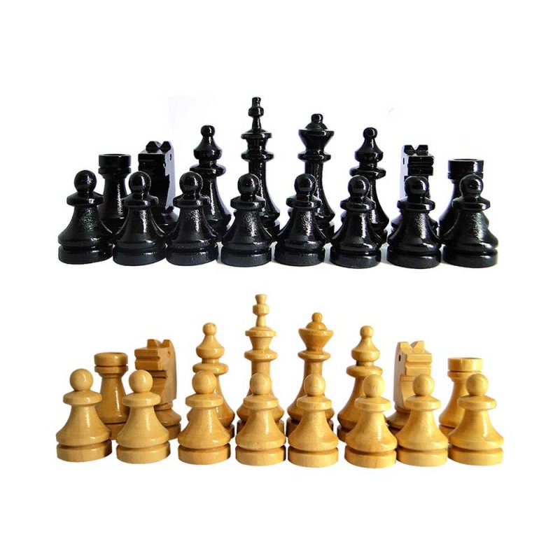 Pecas de xadrez em madeira